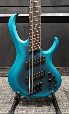 Ibanez BTB5 Multi-Scale Bass - Cerulean Aura 2